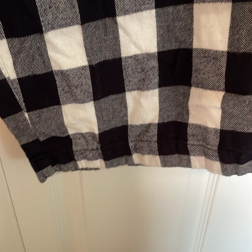 Men’s Lands’ End Sz L pj pants. Button fly navy & white checkered elastic waist - Picture 5 of 6